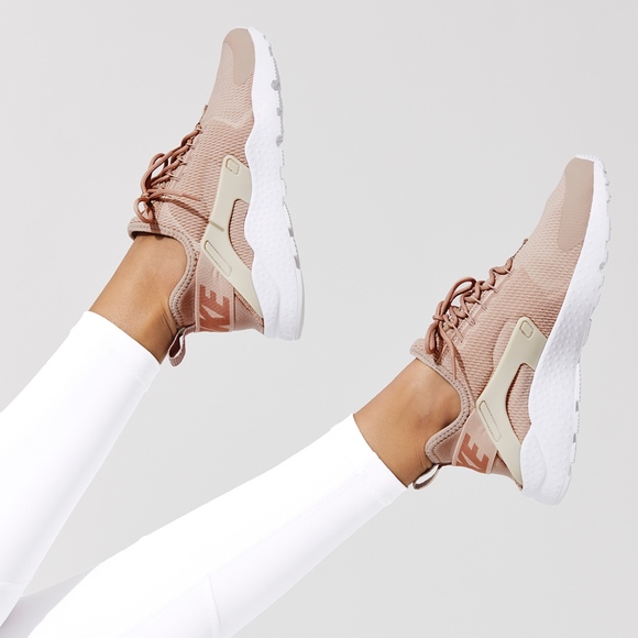 Nike Shoes - Nike Oatmeal Air Huarache Ultra Sneakers